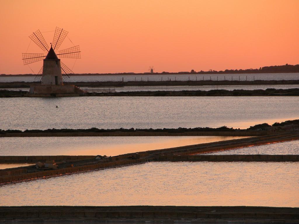 Sunrise Stagnone - Kitesurf Spot Bed & Breakfast Marsala Ruang foto